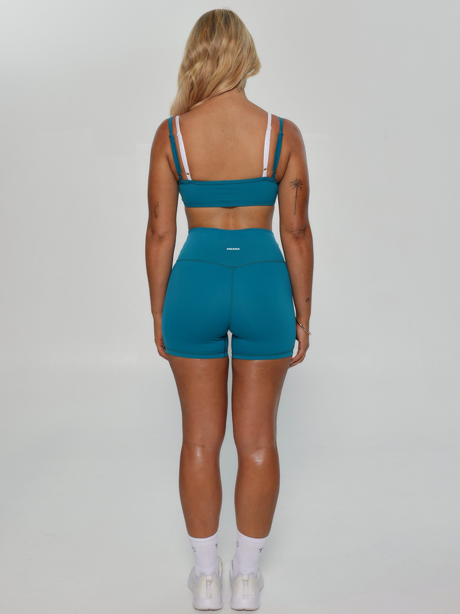 OCEANA LAYERED CROP
